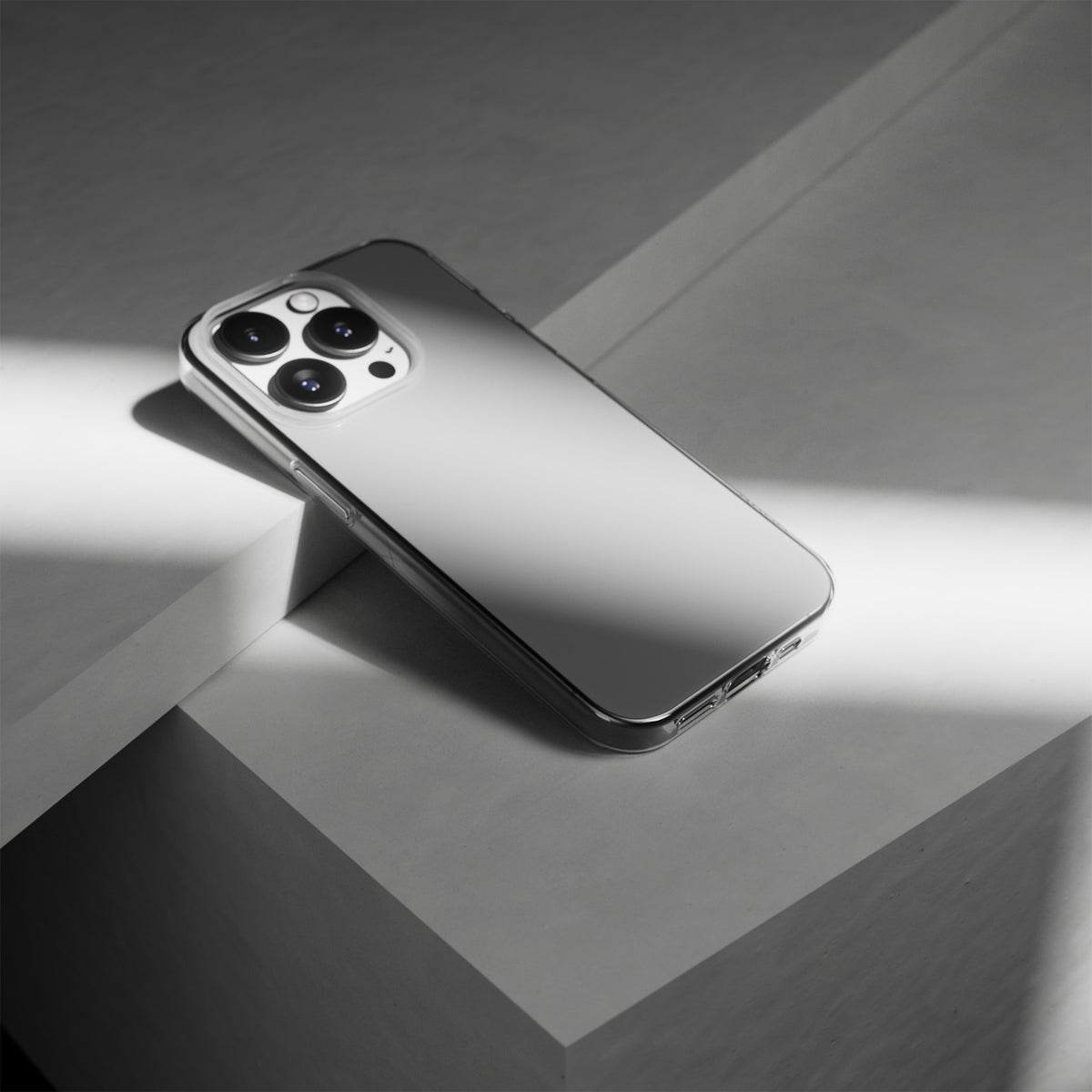 Cover 0.3 Nude per iPhone 15 Pro